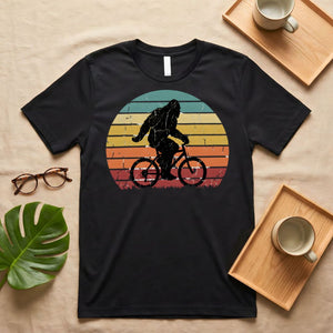 Big Foot Cycle Lover Vintage Mountain Biking T-Shirt
