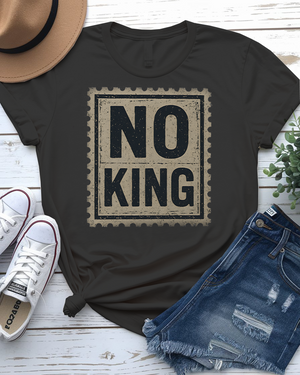 No King Funny Meme Tee – Bold Typography Unisex Shirt by Memez Store