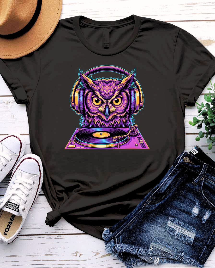 DJ Owl Graphic Streetwear T-Shirt
