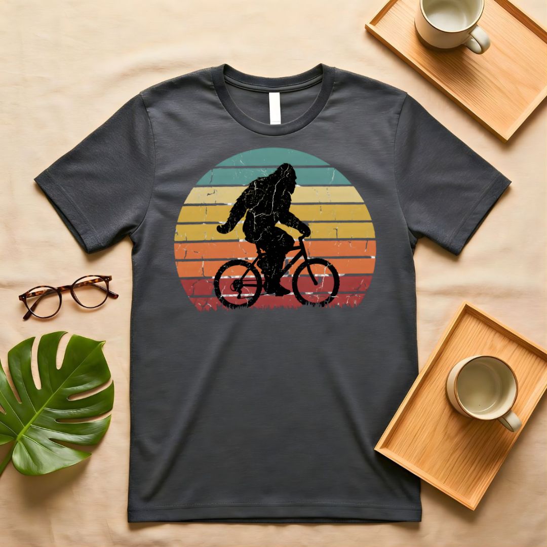 Big Foot Cycle Lover Vintage Mountain Biking T-Shirt