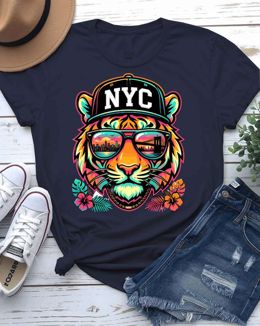 Cute lion face tee for toddlers front view
