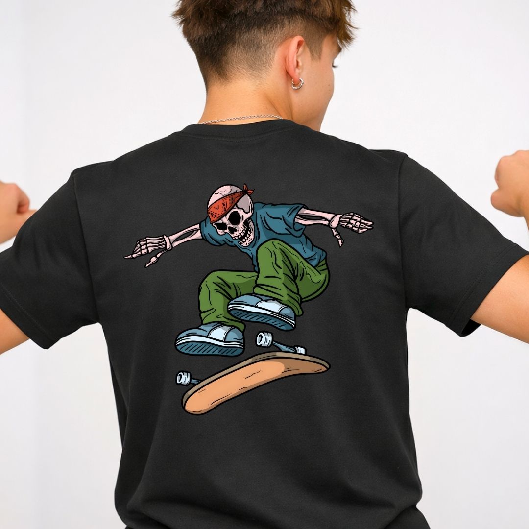Skull Skate Lover Streetwear Tee - Skull &amp; Skateboard Graphic