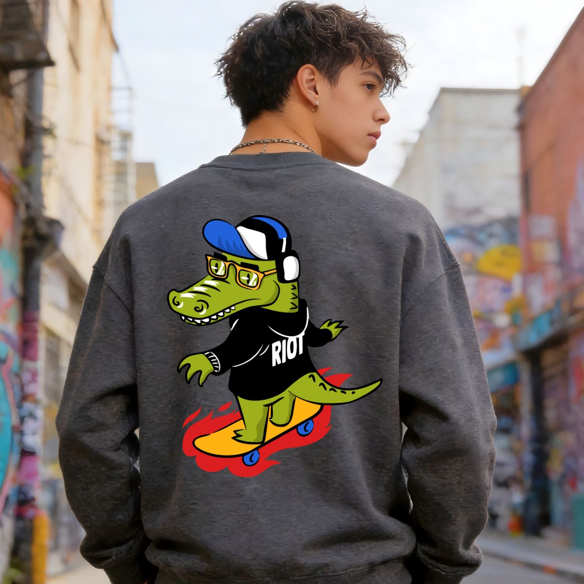 Crocodile graphic streetwear pullover unisex fit